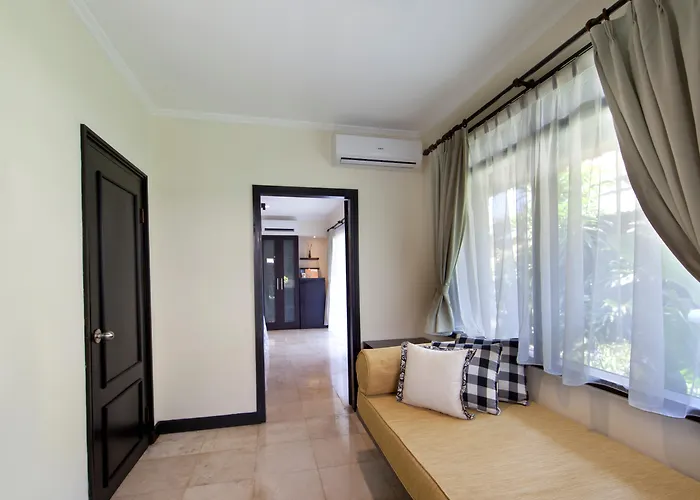 Legian Beach Hotel Hotel