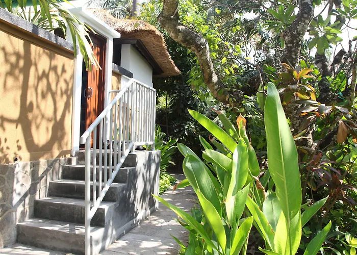 Legian Beach Hotel Hotel