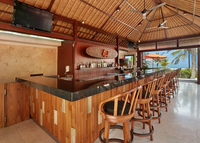 Legian Beach Hotel 4* Legian (Bali)