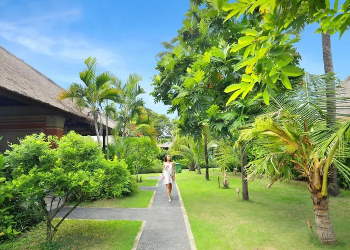 Legian Beach Hotel