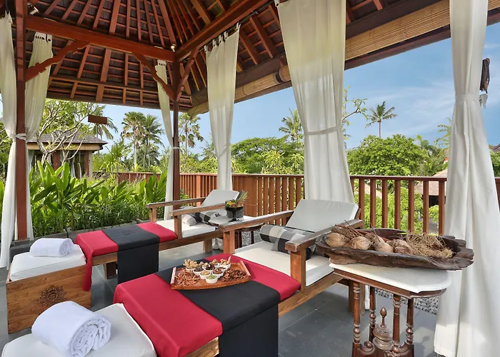 Hotel Legian Beach Hotel 4*