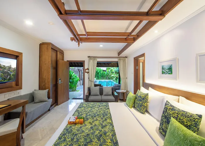 Legian Beach Hotel