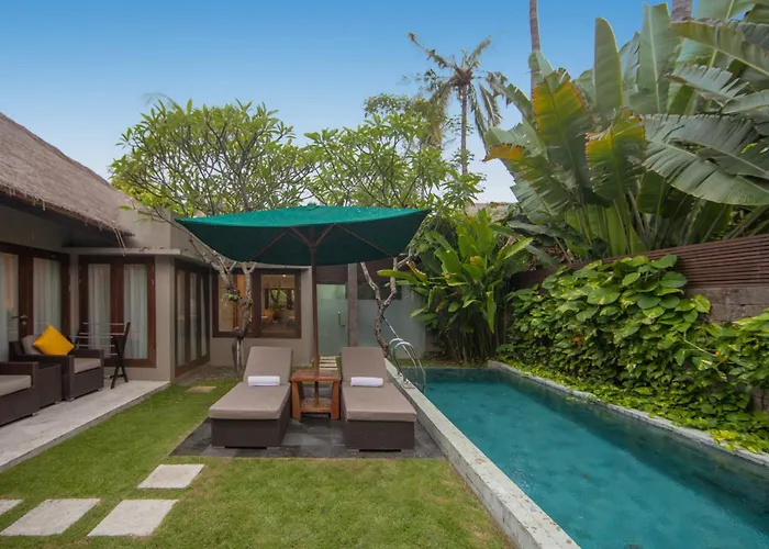 Legian Beach Hotel