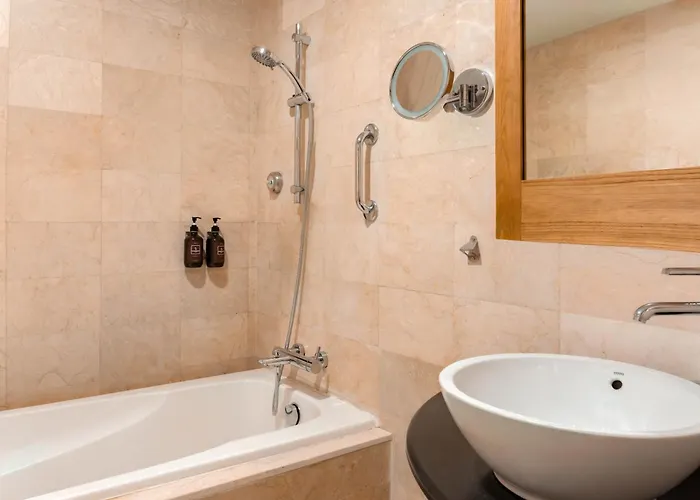 Hotel Legian Beach Hotel Legian (Bali)